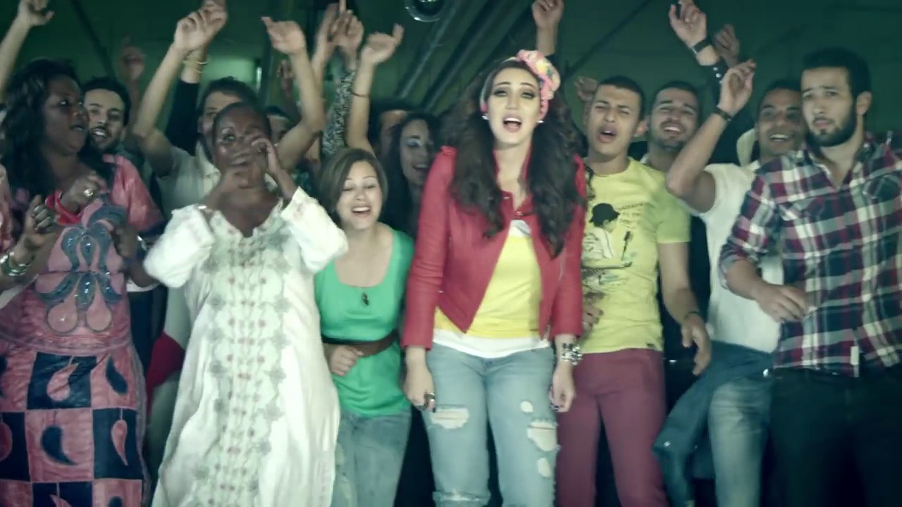 Asma Lmnawar   Hakawa Music Video         