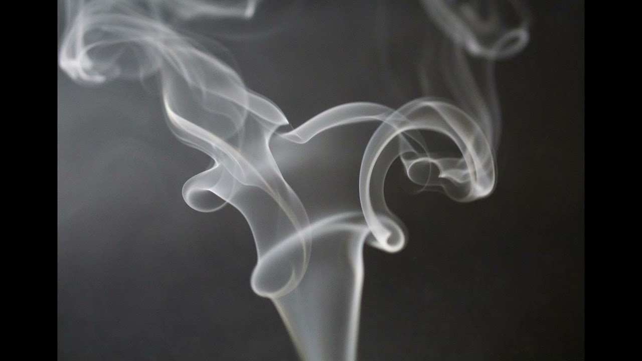 "Fumée aux yeux" version française de "Smoke Gets In Your Eyes" YouTube
