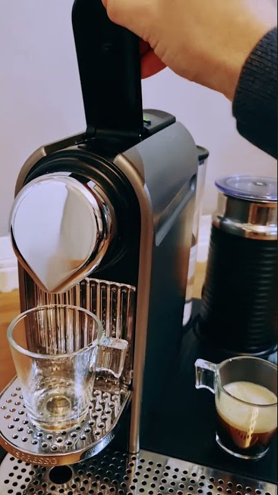 legemliggøre Syndicate solnedgang How to Adjust, Change and Reset the Cup Size on Your Nespresso Machine -  YouTube