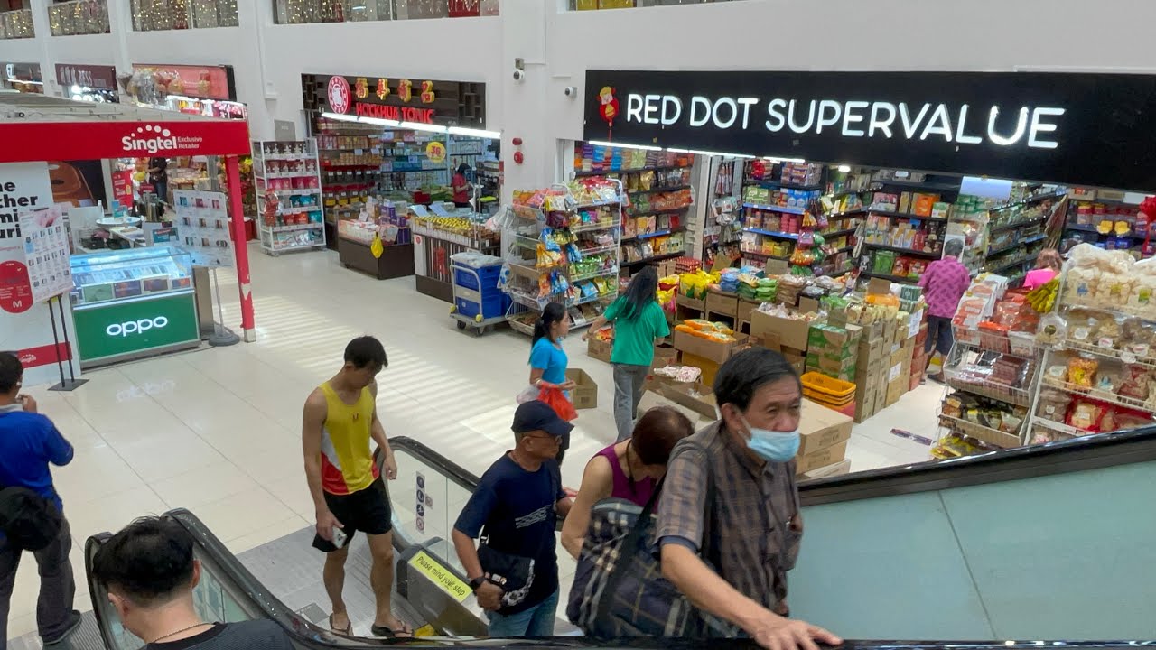 Rivervale Plaza walk tour at Seng Kang|| Explore shopping || Tuoi Singapore 