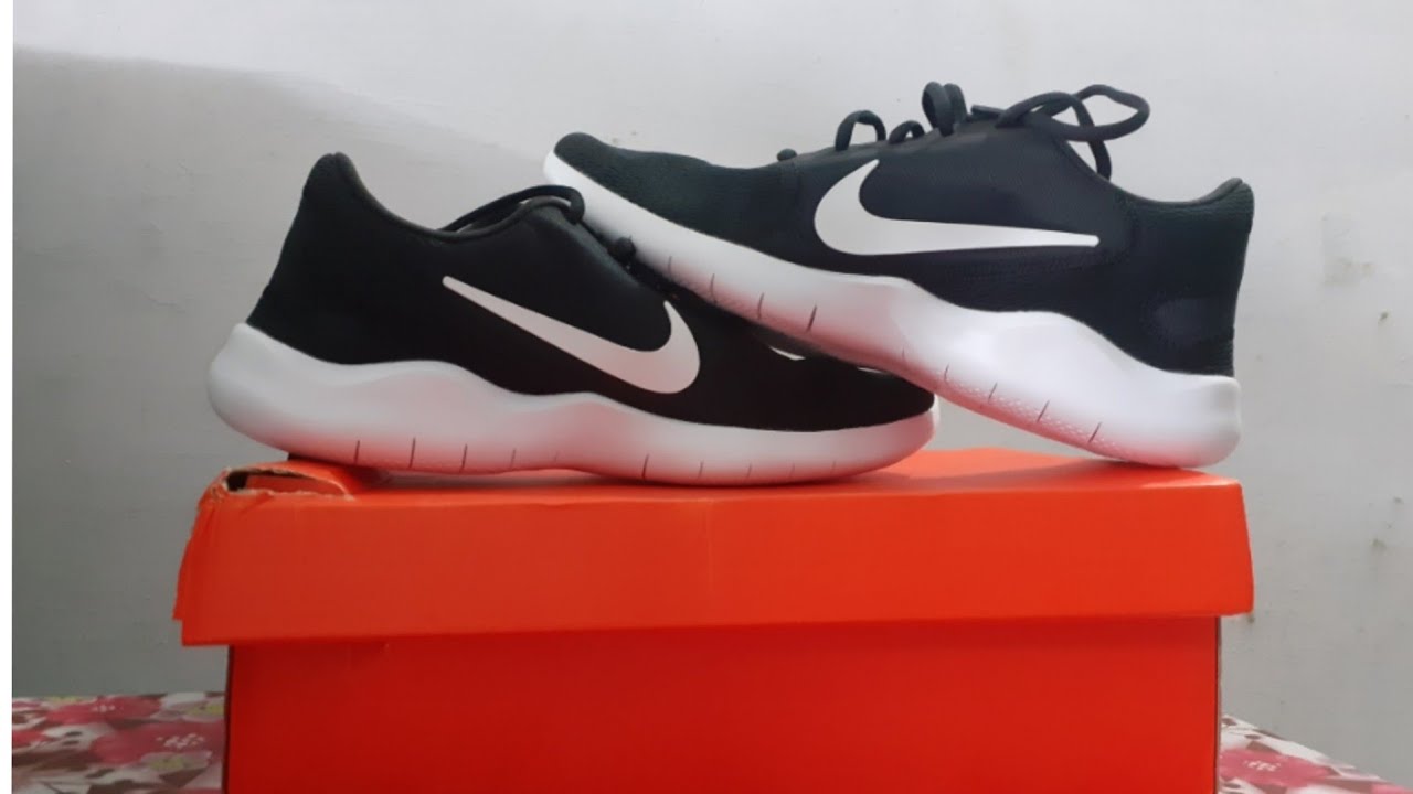 nike flex experience run 9 black