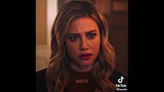 She knows😦❤#riverdale #bettycooper #lilireinhart#shorts