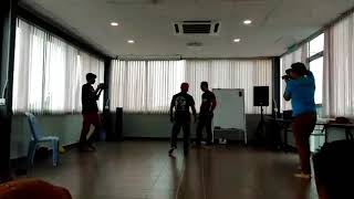 Download Lagu Tempur tampa senjata MP3 Download Lagu Tempur tampa senjata MP3