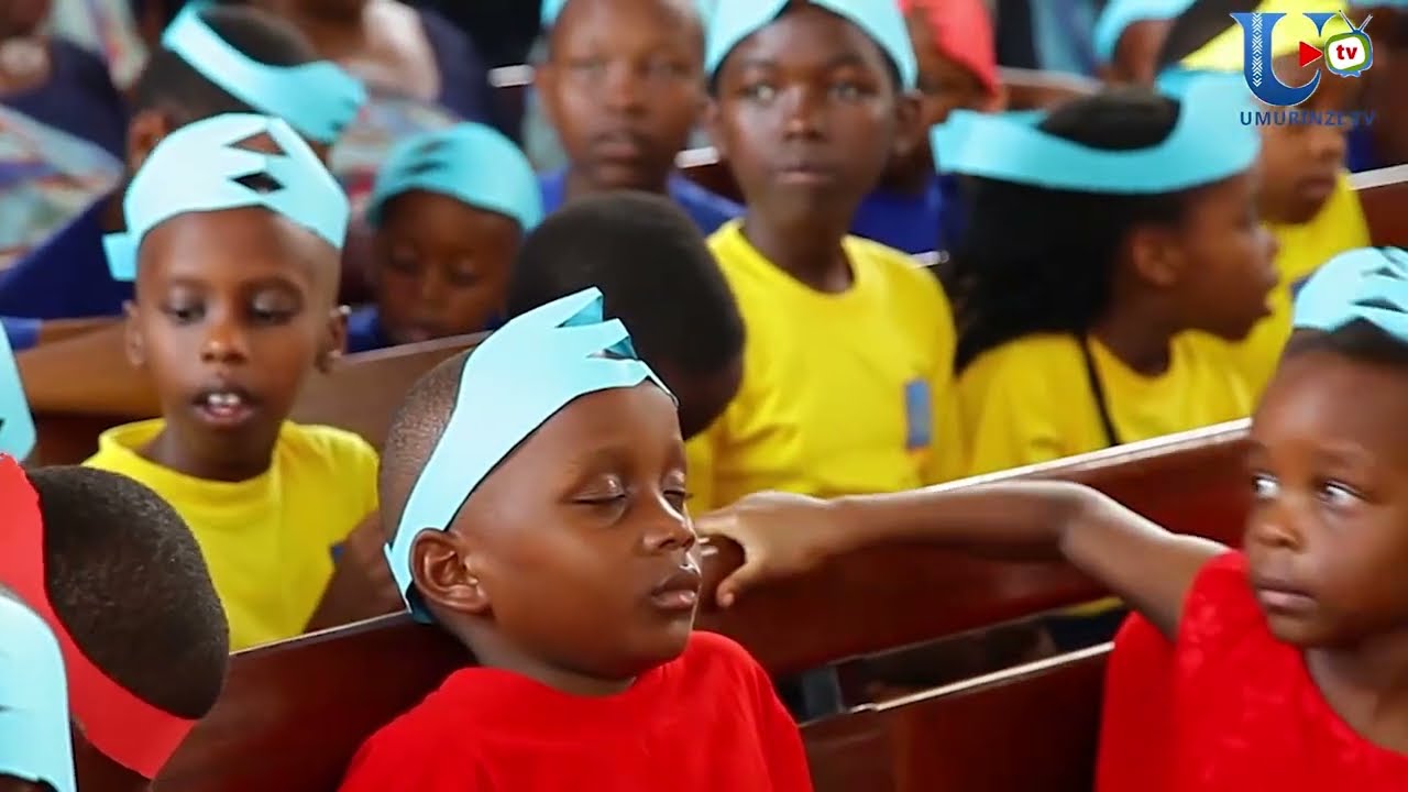 KABEZA: Igitangaza cy'uwategerejwe imyaka 18 mu muhango udasanzwe wo kwakira abana