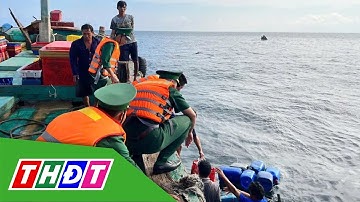 Cứu 8 ngư dân trên tàu cá bị chìm ngoài khơi Côn Đảo | THDT