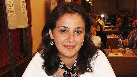 Good Pawn moves vs Bad Pawn Moves - IM Maia Lomineishvili