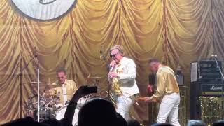 Watch Me First  The Gimme Gimmes Have You Never Been Mellow video