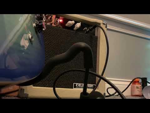 Stage Right (Monoprice) 5 watt tube amp clean demo - YouTube