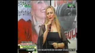 Nejla Şan - Bir Garip Yolcuyum