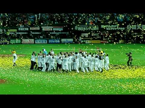 2011ソフトバンクホークス 秋山監督 日本一胴上げ！