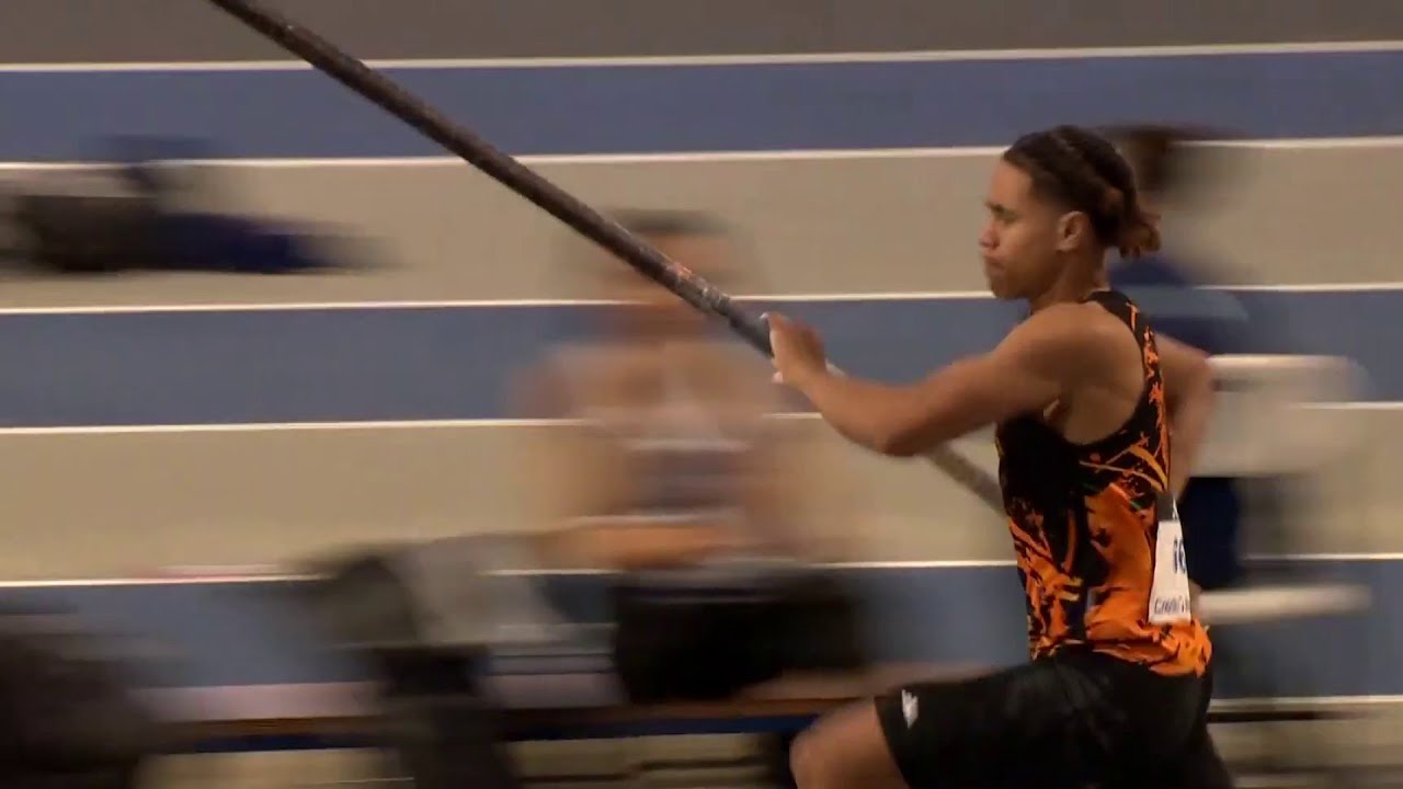 Championnats de France U18-U20 en salle : Zackaria Dia avec 5,46 m au saut à la perche