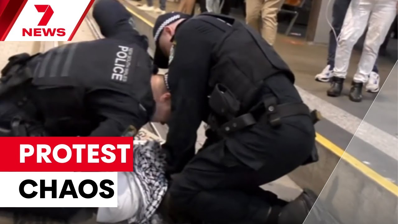 Protesters gather in a stand against police brutality | 7NEWS