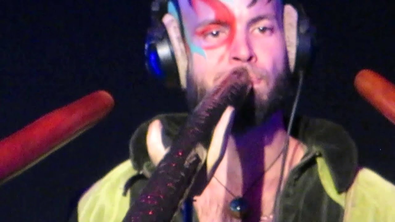 Dubravko Lapaine Didgeridoo Concert Neumarkt an der Raab 20131005_01