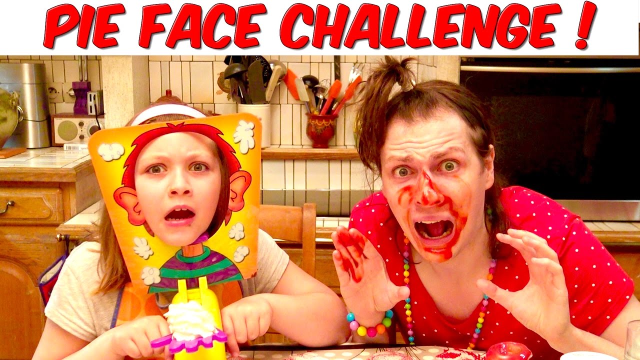 PIE FACE CHALLENGE PRANK AVEC MAGGIE (CHANTILLY, KETCHUP, NUTELLA