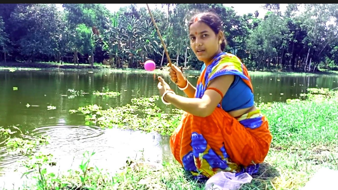 Fishing Video/Village girl catching big fish a pond/Best local fishing videos in india #girlfishing
