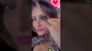 Snake lady! #ballpython #snakewhisperer #snake #snakelovers #ballpythonsnake #beautifulsnake #pets