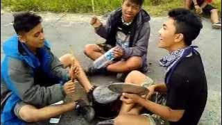 Vidio lucu! Grub Band Pukul Kaleng, Suara Mantap!!!