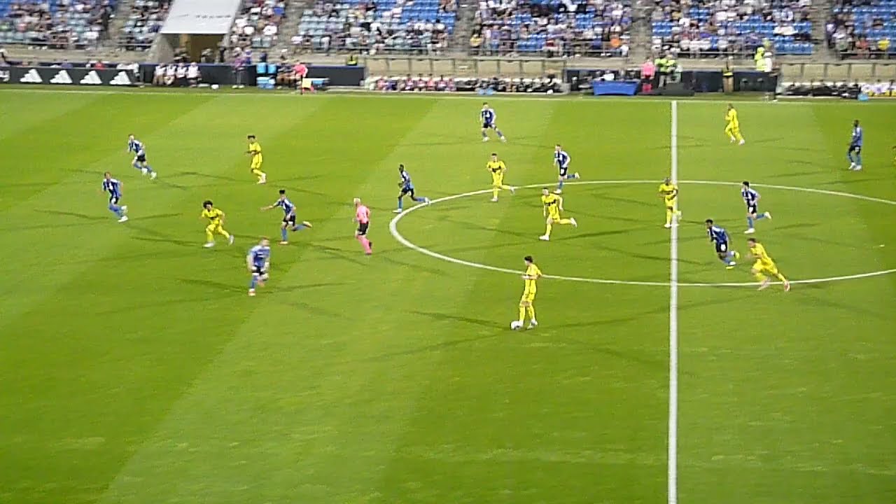 Nathan Saliba of CF Montreal (Impact) makes a nice block of Columbus Crew's Dániel Gazdag's shot
