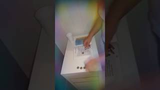 Trylletriks - Mynt Gjennom Bok. Magic Trick - Coin Through Book