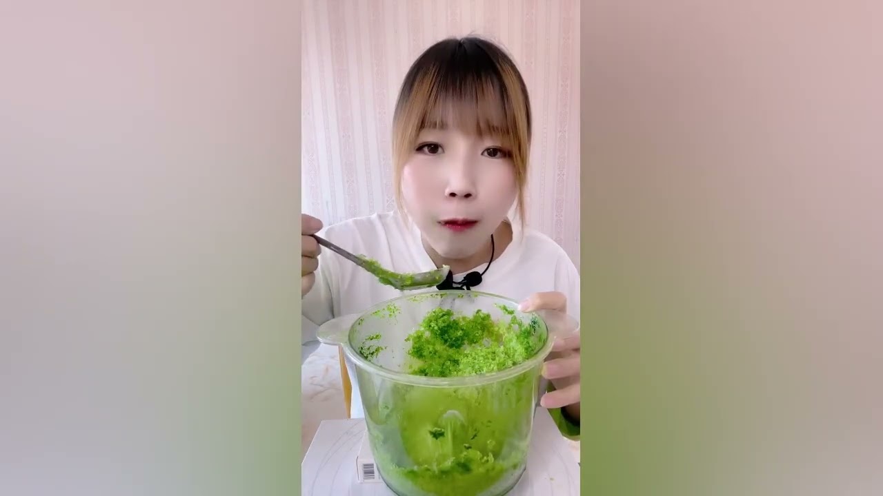 Ice eating ASMR - 15