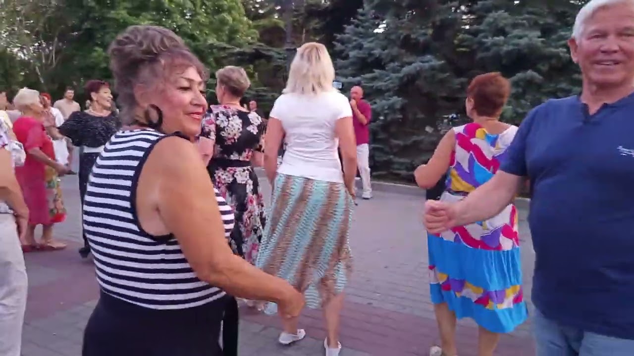 Дискотека Сергея Сокова на Приморском бульваре в Севастополе, 14.08.2025. 