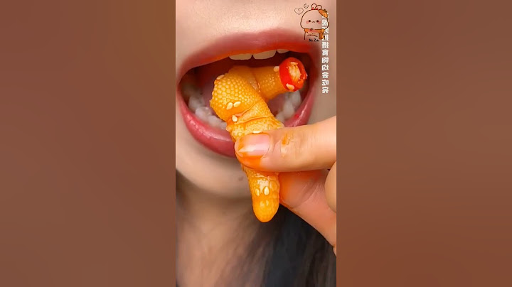 Thì ra chân hộp chân gà này muốn mình ăn nó đầu tiên 😋😋