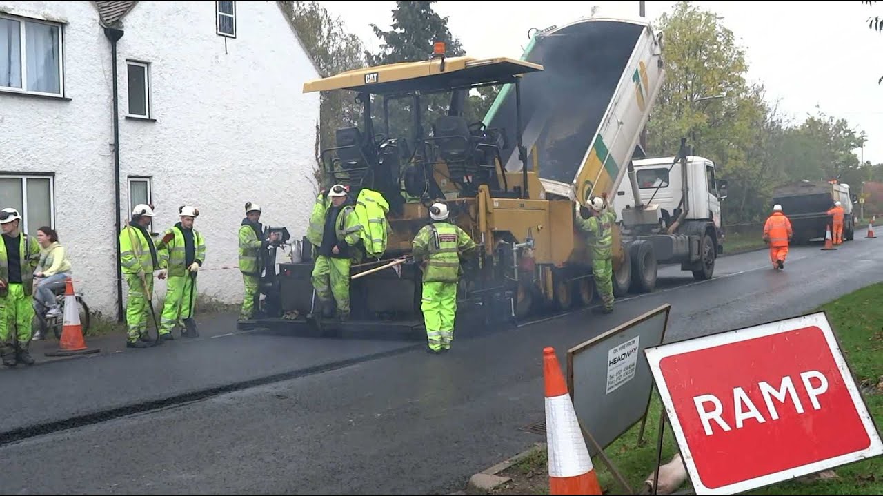 Pershore Roadworks 2014.     HD