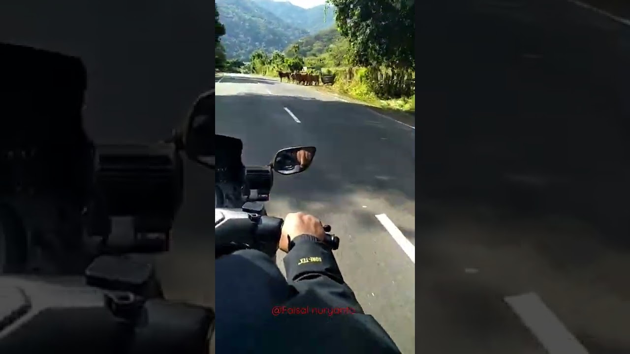 KEINDAHAN JALAN SUMBAWA MENUJU BIMA