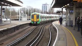 Southern Class 377 111 Departure Clapham Junction for London Victoria