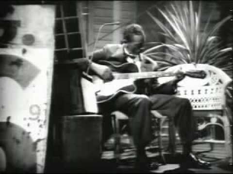 Mississippi Fred McDowell - Goin Down to the River