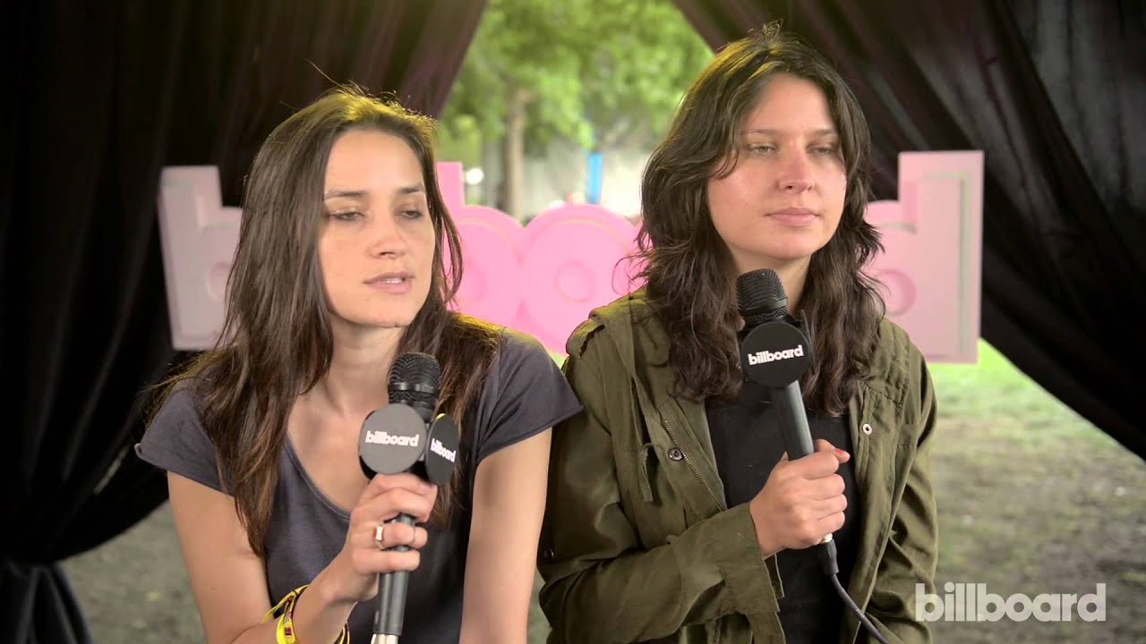 Warpaint Q&A Backstage Lollapalooza 2014 YouTube
