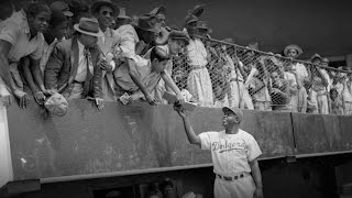 LAA@MIN: Angels pay tribute on Jackie Robinson Day