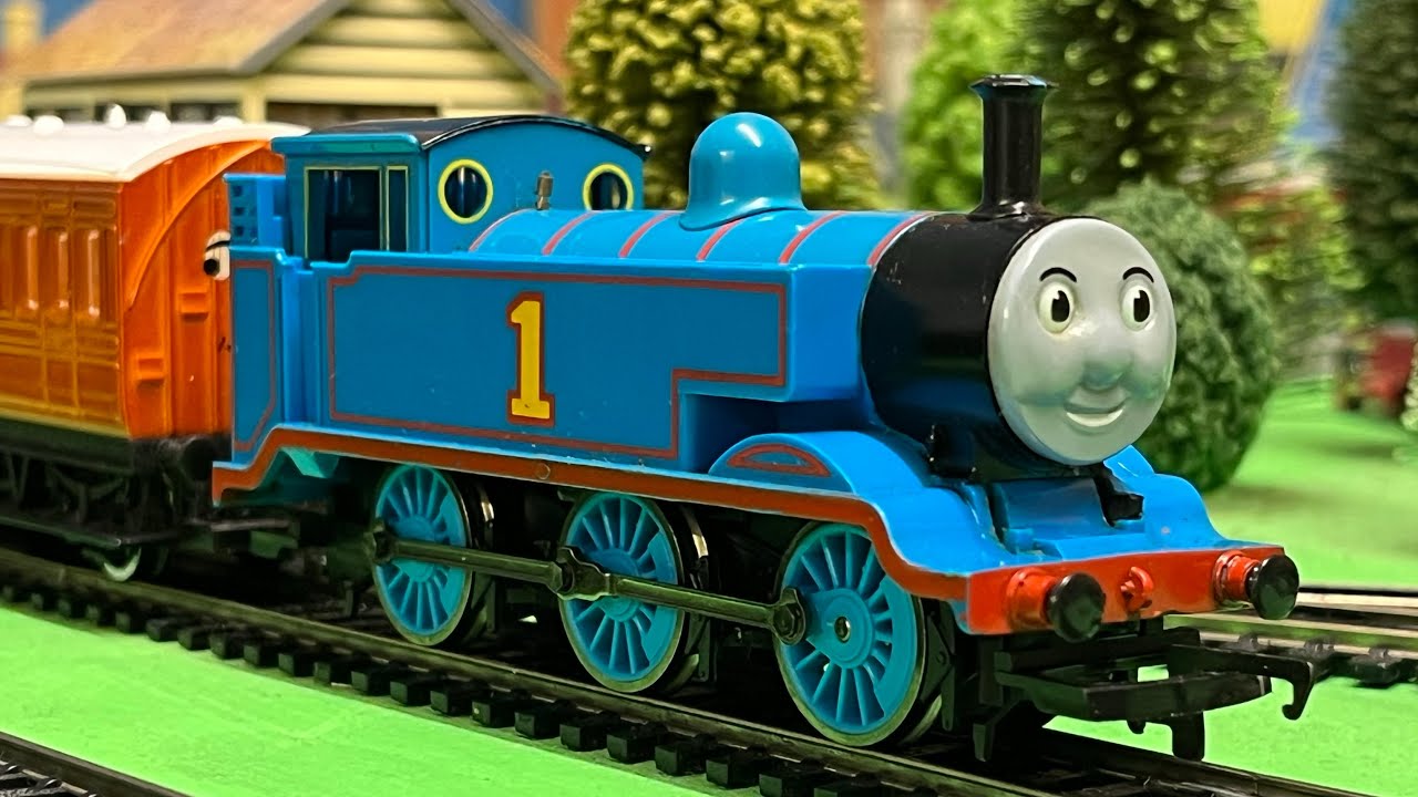Hornby Thomas and Friends - 1985 Thomas - YouTube