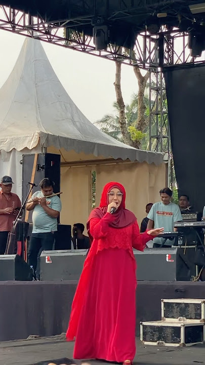 BUNDA EVIE TAMALAH SEKARANG MASIH TETEP CANTIKK #evietamala #evietamalaterbaru #shorts