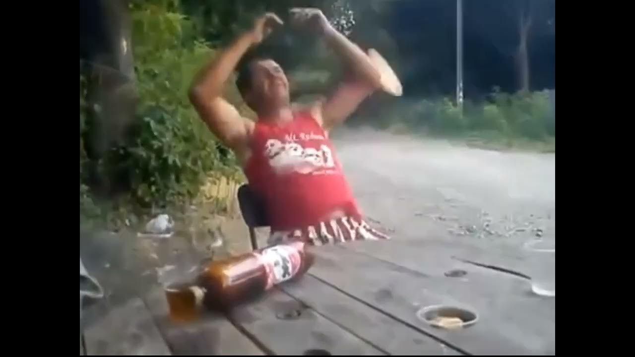 негр в пене - YouTube