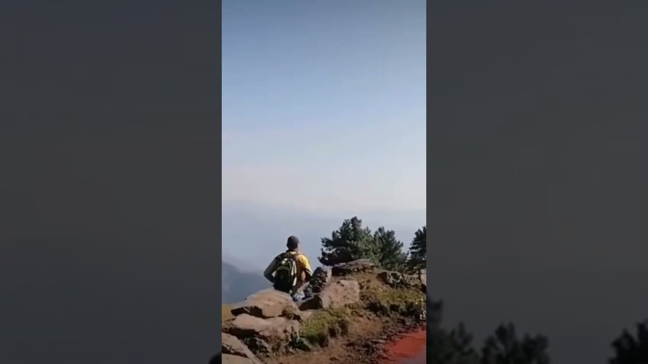 Running on the Edge: Extreme Mountain Trail Run at High Altitude! 🏃‍♂️⛰️ 