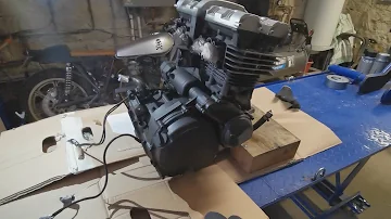 Comment peindre le moteur d'une moto ?
