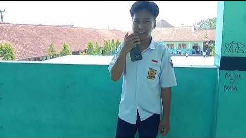 Tugas informatika membuat mini vlog lingkungan estira oleh Raihan Hilmi IX - E