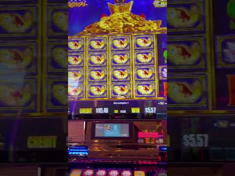 I love the casino 馃幇 馃グ #casino #gambling #slotmachine #funnight #lucky #shorts #winning