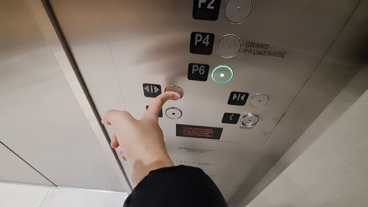 Richmond Traction Elevator EO1 at The City of Lougheed (Near CIBC) in Burnaby BC