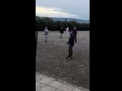Δήμαρχος της Εύβοιας έπαιξε ποδόσφαιρο με μαθητές