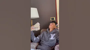 سامر المدني بتنقطوا عسل انا ولا يشغلنى من المهرجان الجديد مين مستنى 