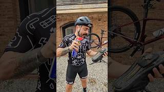 CÓMO CAMBIAR CALAS BICICLETA| Valentí Sanjuan #shorts #WD40