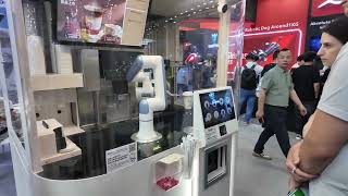 This Robot Makes Coffee For You, Fast and Reliable - Robotic Barista in China