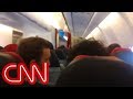 Pilot of shaking plane asks passengers to pray 2017