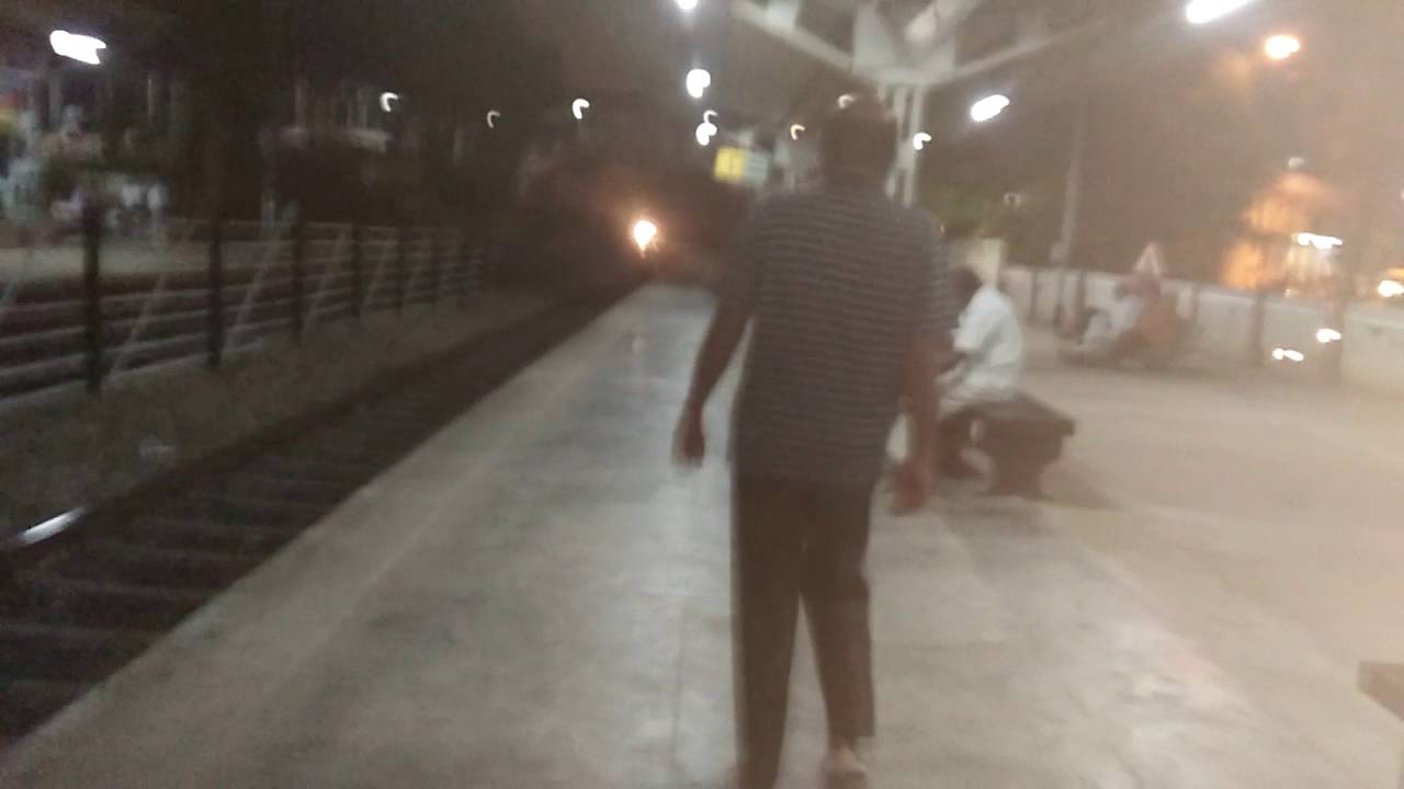 Ubl wdg4 12080 golgumbaz express myose to solapur from malleswaram