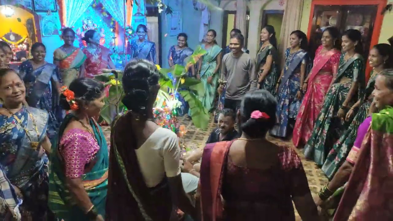 निवाते परिवार महिला मंडळ फुल धमाल