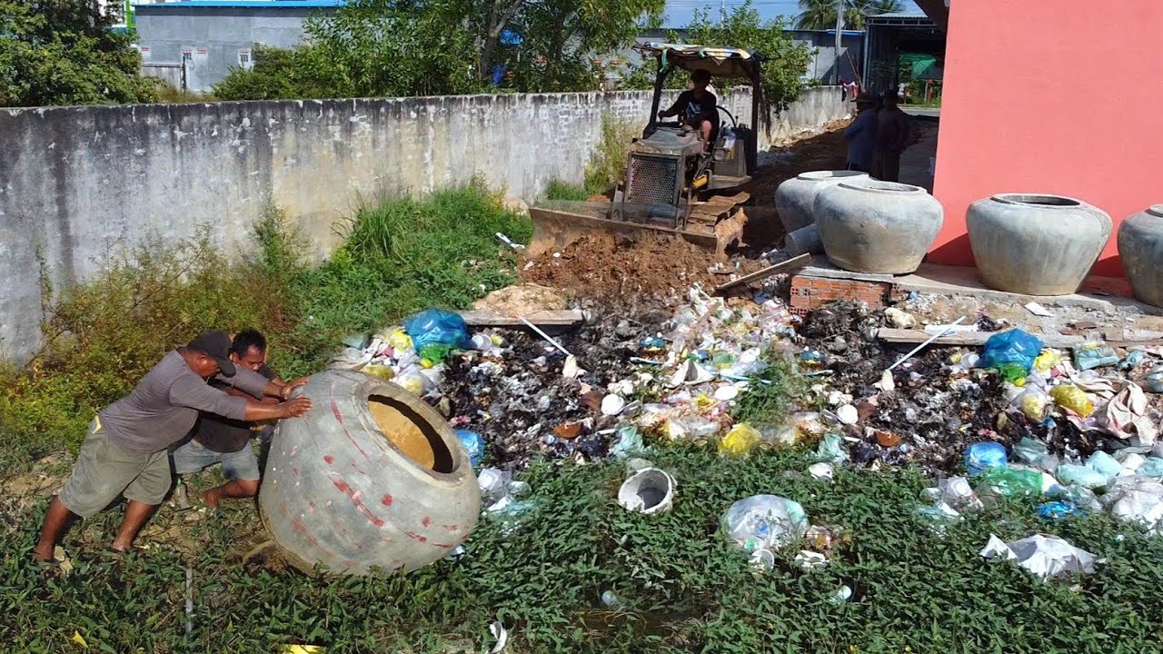 Start Project!! Landfill In Flooded Space & Trash  Use 5ton Truck & Mini Bulldozer Pushing Soil.