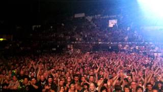 Thin Lizzy 2011 world tour Darren Wharton backstage 1