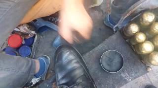 22 yıllık ayakkabı  boyacısı Volkan Resimi